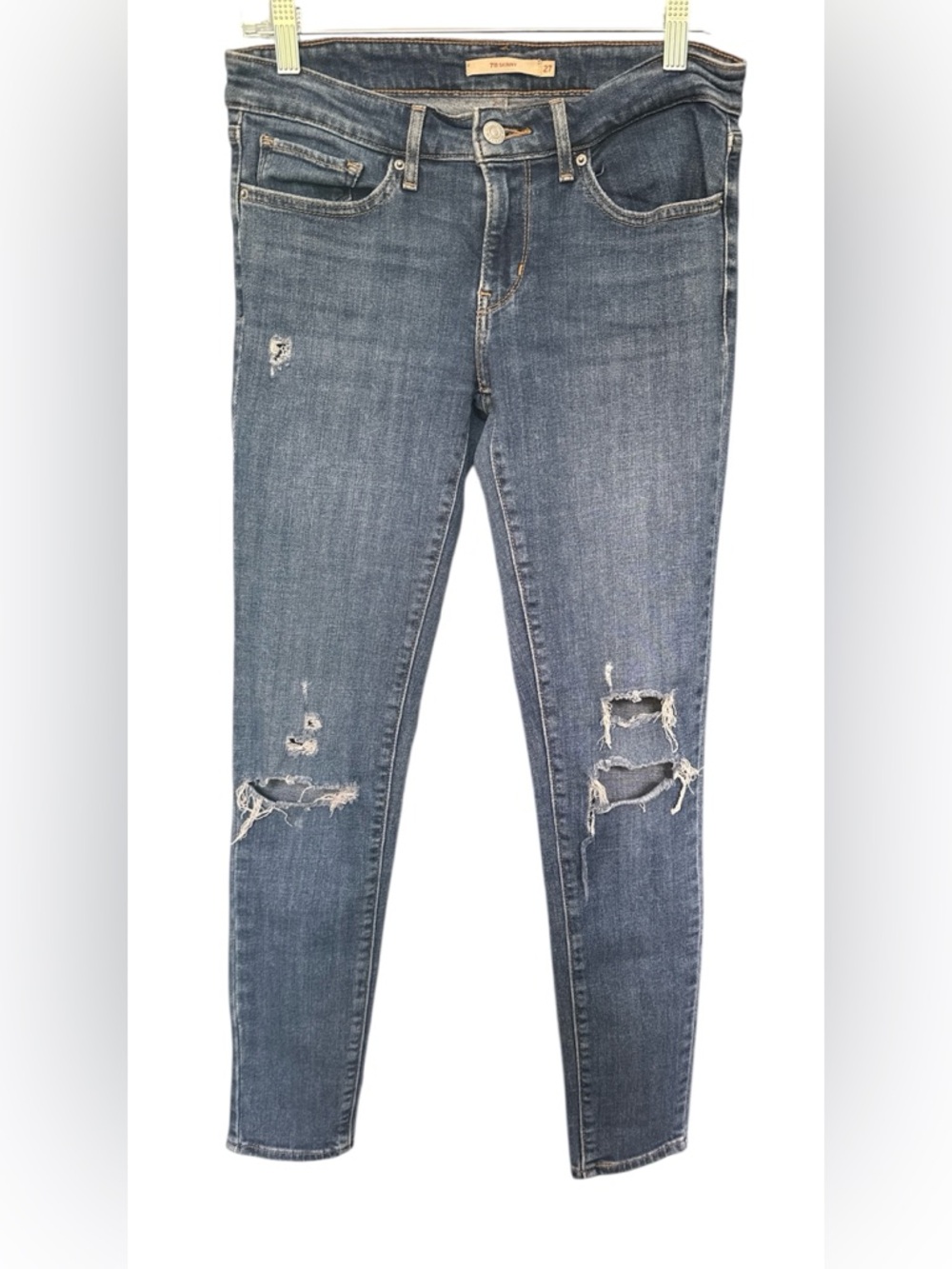 Levi's Ripped Skinny Jeans in Faded Indigo